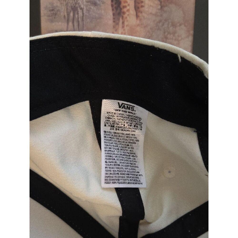 Vans Cream Snapback with Bold Black-Outline Logo - Picture 6 of 6